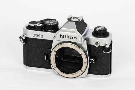 AA19 Nikon New FM2 Silver 35mm Film Camera body