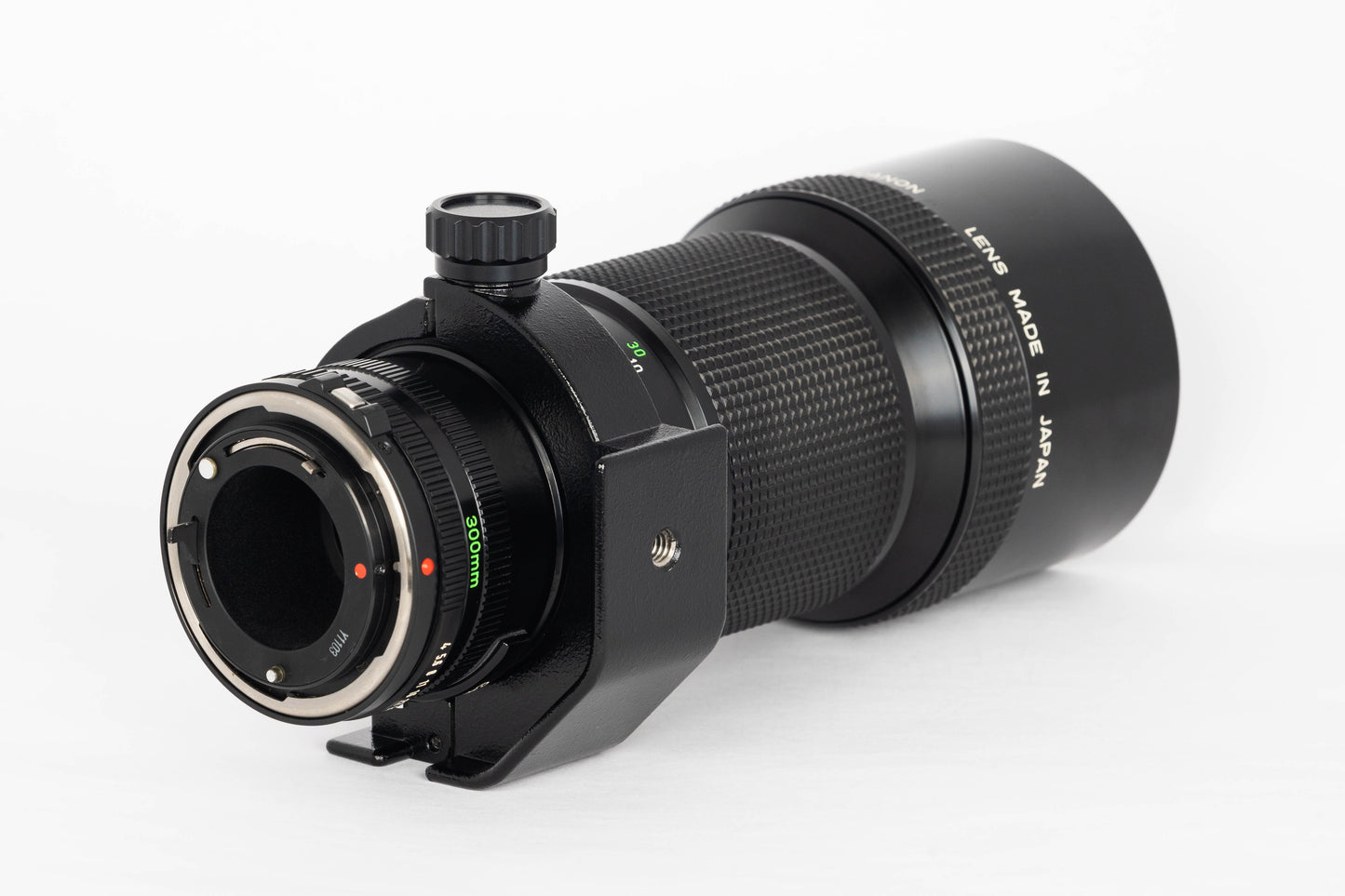 Canon New FD NFD 300mm F/4 L MF Telephoto Lens