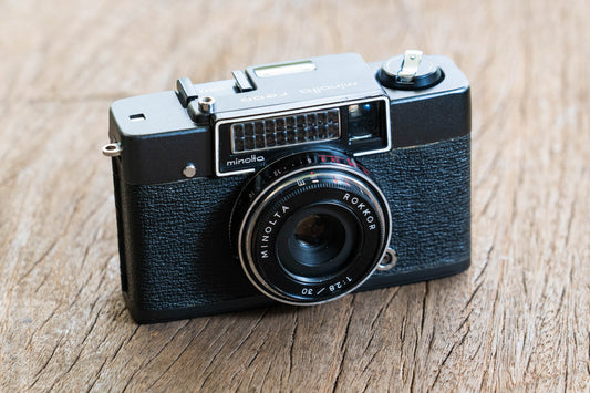 Minolta repo 35mm Half Frame Film Camera Rokkor 30mm F2.8 Lens *Rare